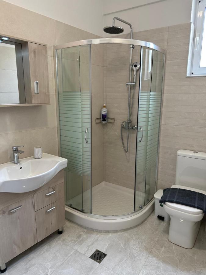 Angel Homes Плакіас Екстер'єр фото